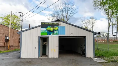 81 Pershing Avenue Poughkeepsie NY 12601