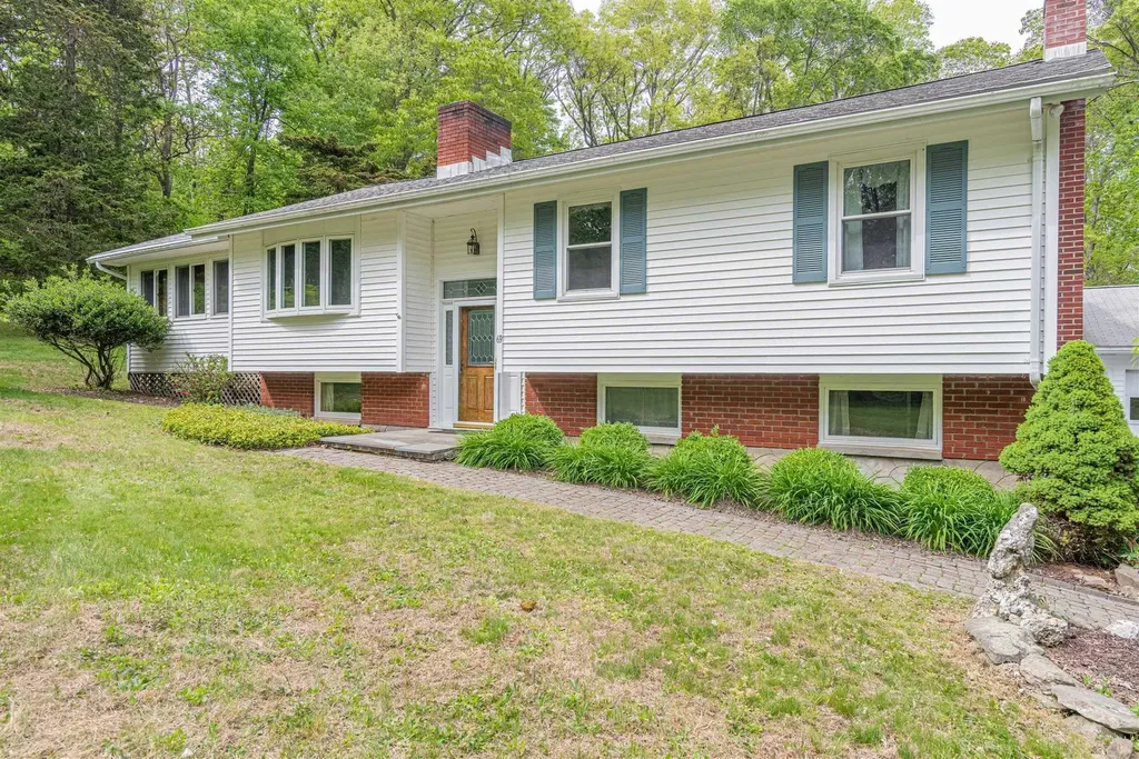 69 Sunrise Drive Red Hook NY 12571