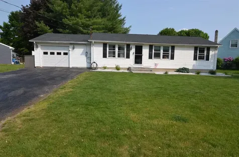 19 Kent Road Red Hook NY 12571