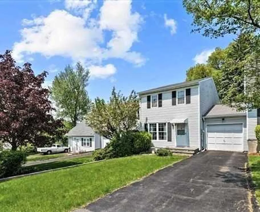 8 Larch Court Fishkill NY 12524