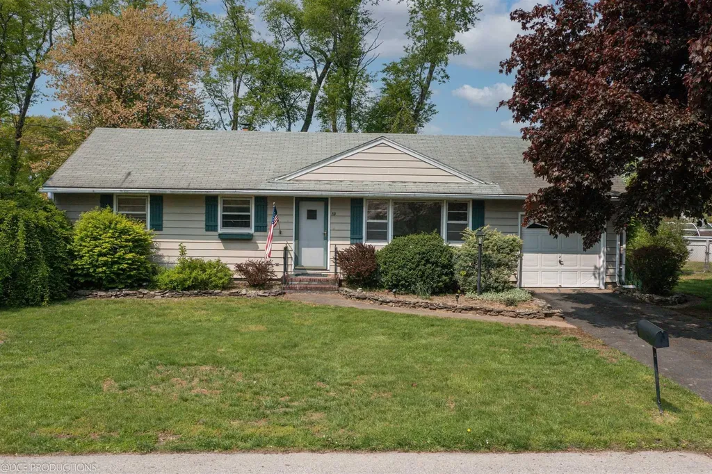 39 Jefferson Road Red Hook NY 12571