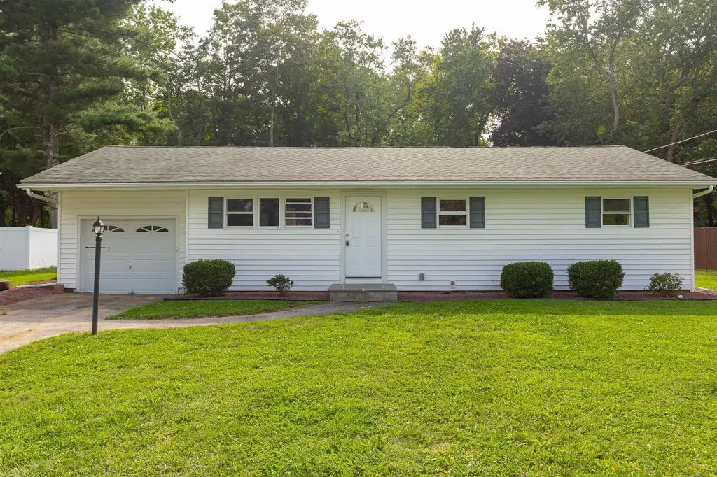 29 Milano Drive Poughkeepsie NY 12603