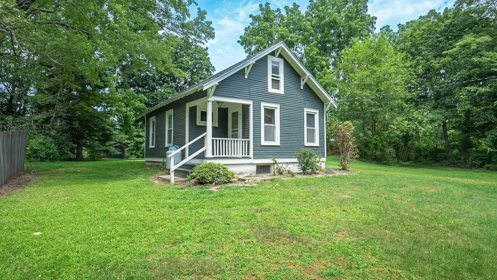 49 Spring Lake Road Red Hook NY 12571