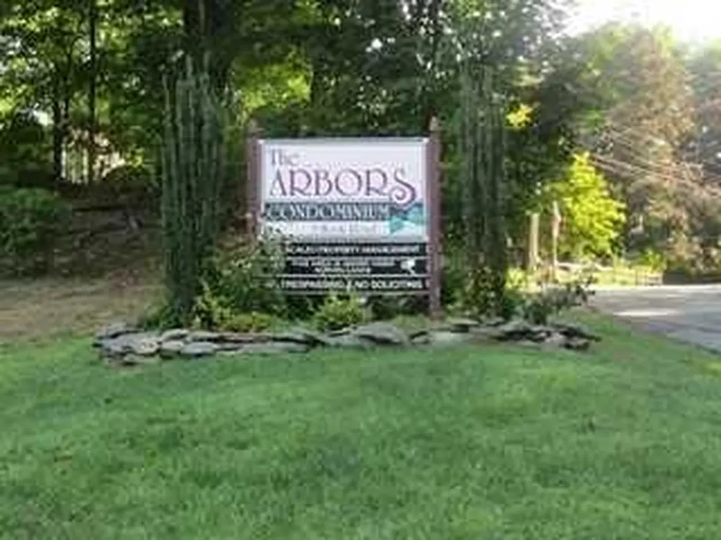 3 Hook Road Poughkeepsie NY 12601