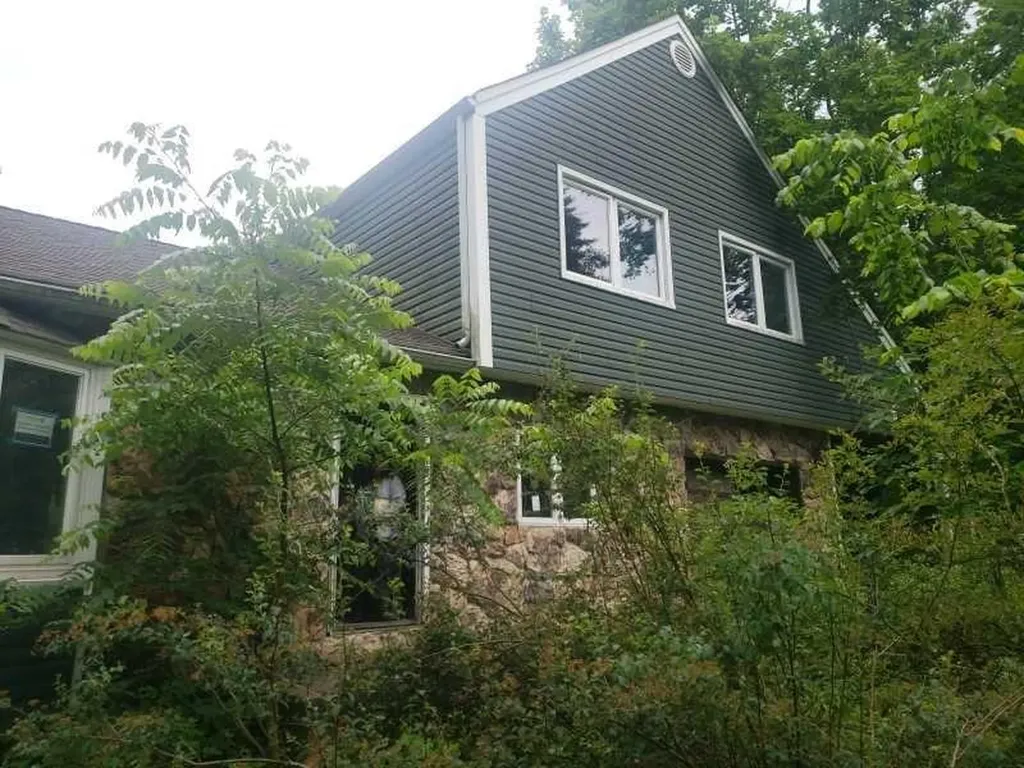 32 Top Notch Road Middletown NY 10940
