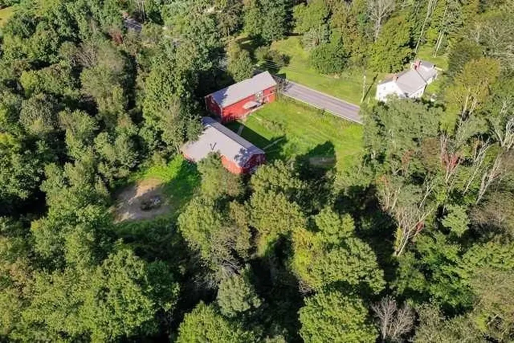 2723 Route 82 Lagrangeville NY 12540