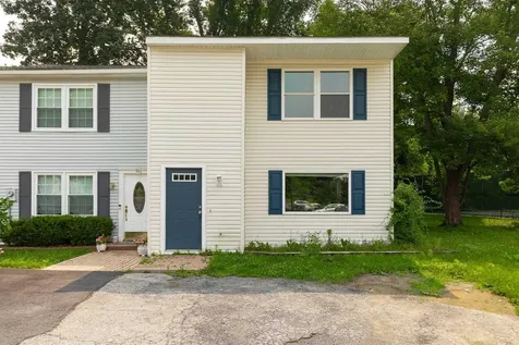 21 Greenhouse Lane Poughkeepsie NY 12603
