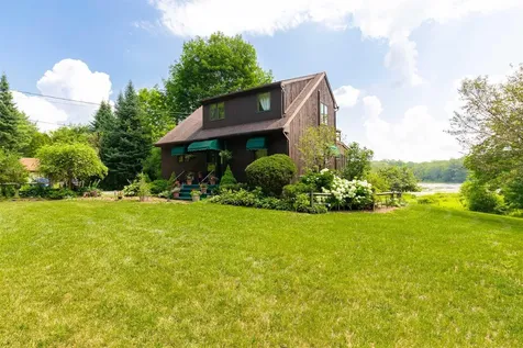 406 Lake Drive Rhinebeck NY 12572