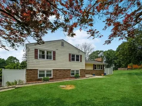 39 Hillside Road Poughquag NY 12570