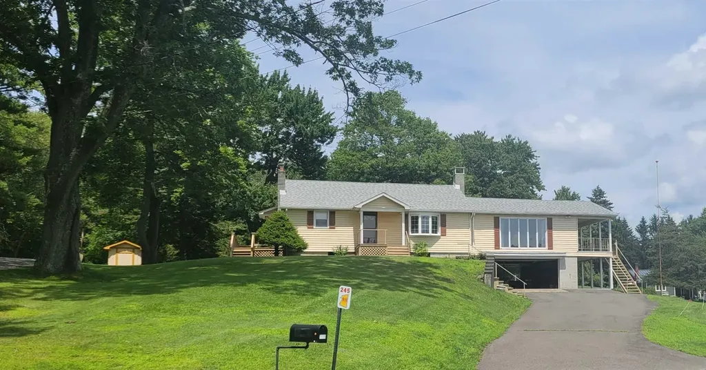 245 Snyderville Road Elizaville NY 12523
