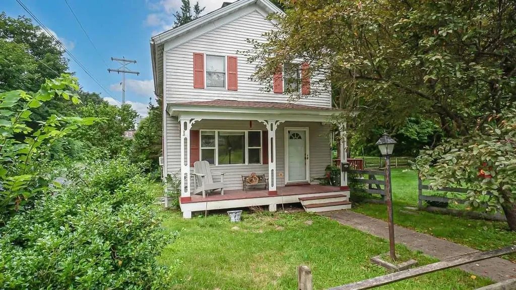30 Fisk Street Red Hook NY 12571