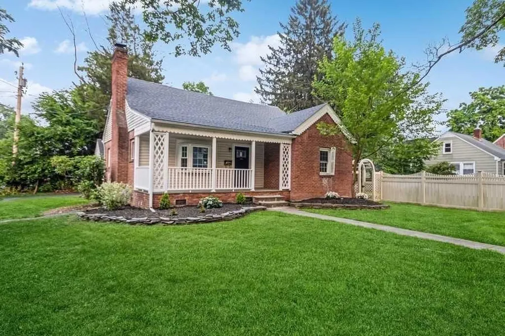23 Meyer Avenue Poughkeepsie NY 12603