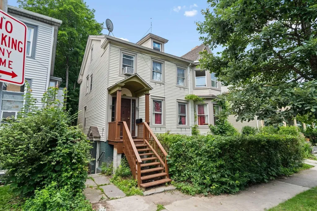 27 Hooker Avenue Poughkeepsie NY 12601
