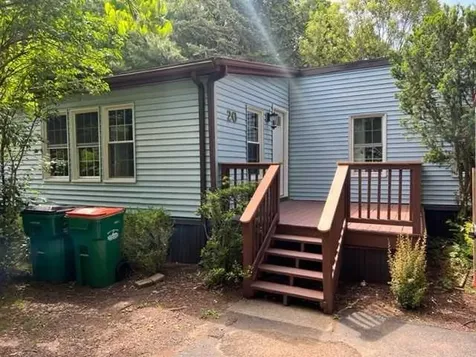 20 Leisure Lane Hyde Park NY 12538