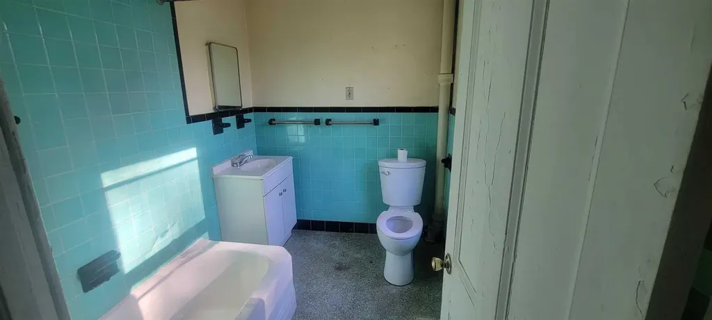 77 Montgomery Poughkeepsie NY 12601