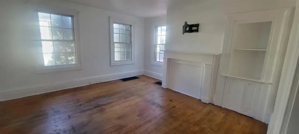 77 Montgomery Poughkeepsie NY 12601