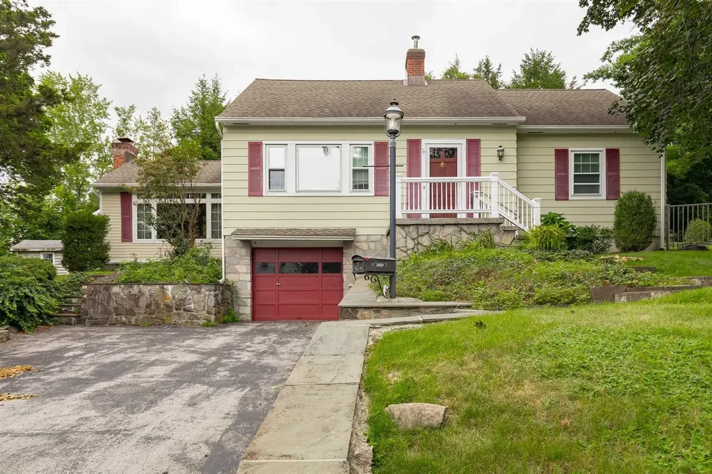2 Vassar Road Poughkeepsie NY 12603
