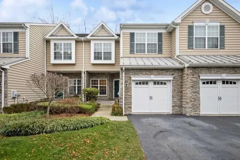 852 Huntington Drive Fishkill NY 12524