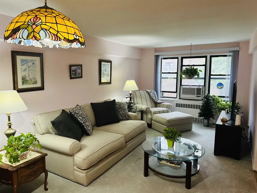 2 Fisher Drive Mount Vernon NY 10552