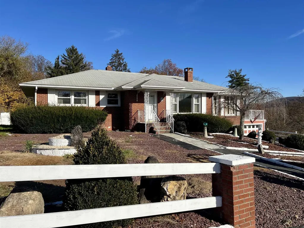 7 Hiko Place Fishkill NY 12524