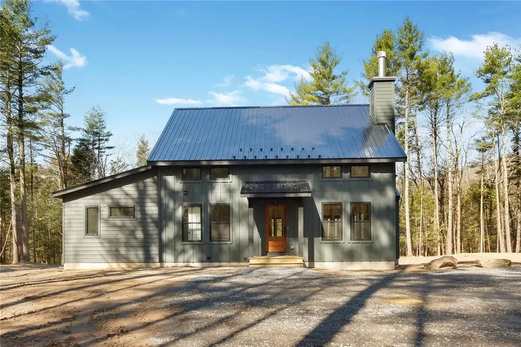 54 Tetta Lane Olivebridge NY 12461