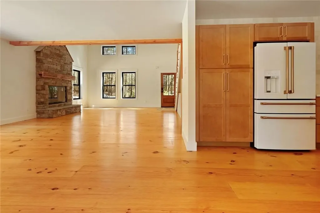 54 Tetta Lane Olivebridge NY 12461