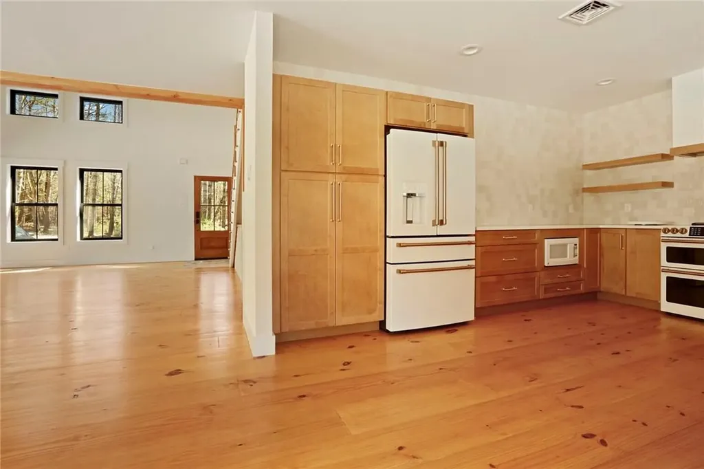 54 Tetta Lane Olivebridge NY 12461
