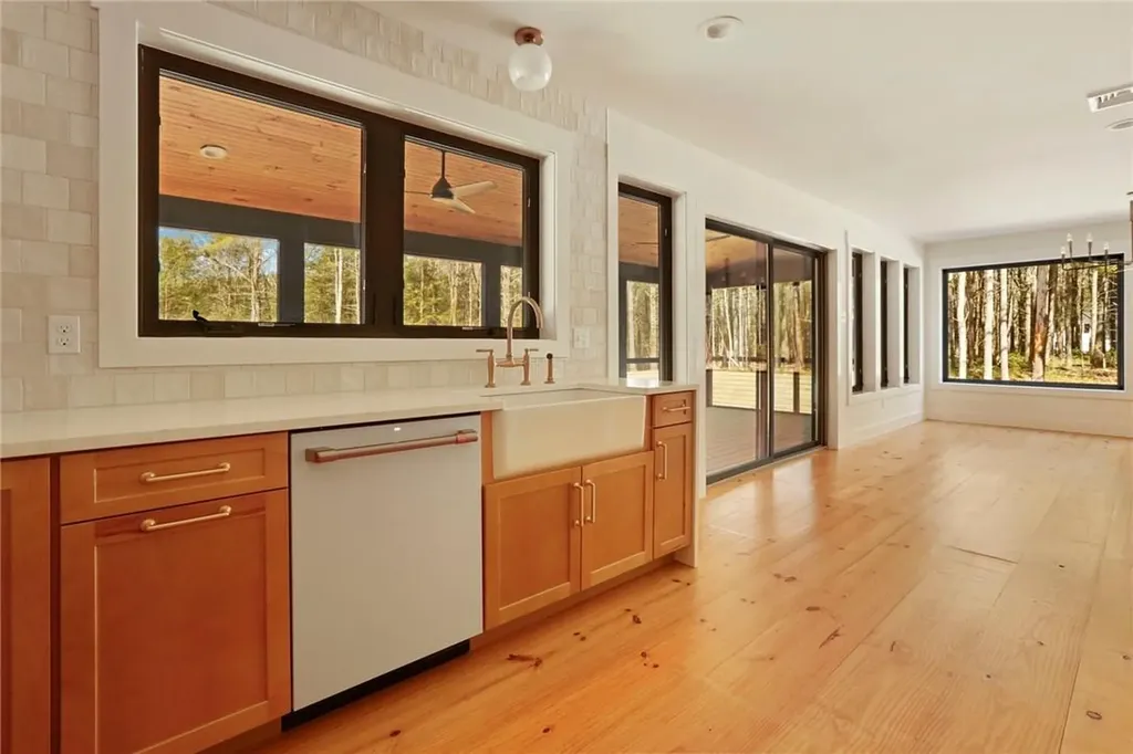 54 Tetta Lane Olivebridge NY 12461