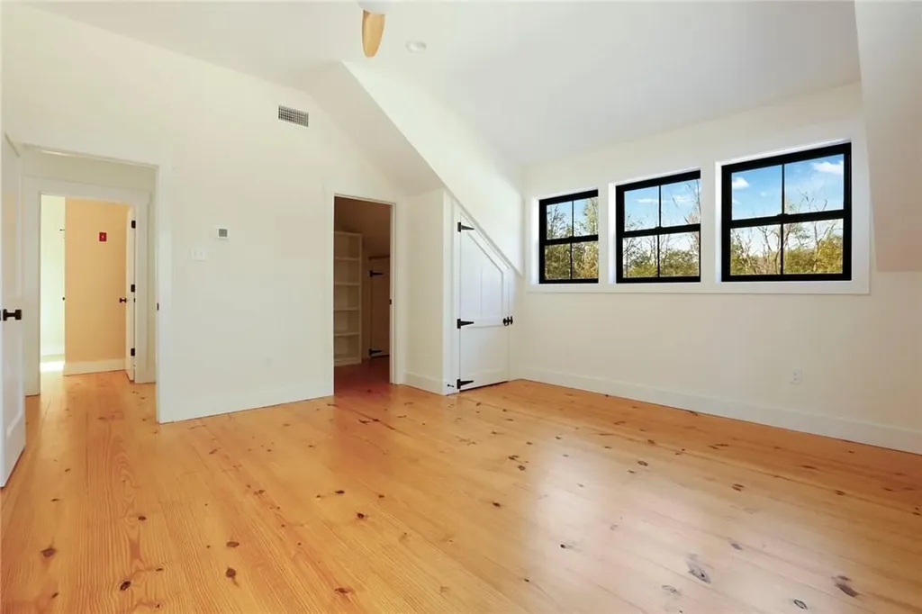 54 Tetta Lane Olivebridge NY 12461