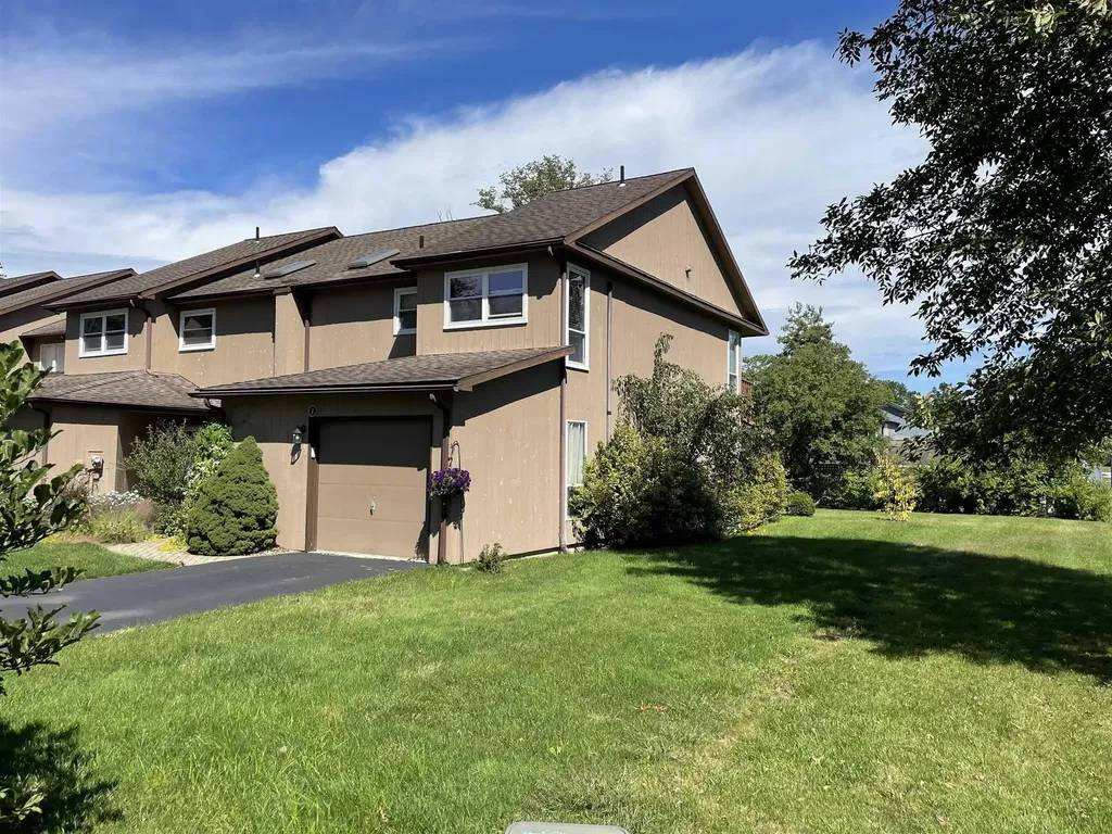 1 Creek Circle Rhinebeck NY 12572
