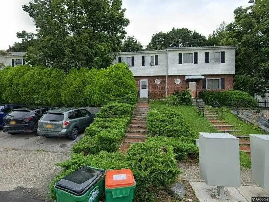 518 Harbor View Court Beacon NY 12508