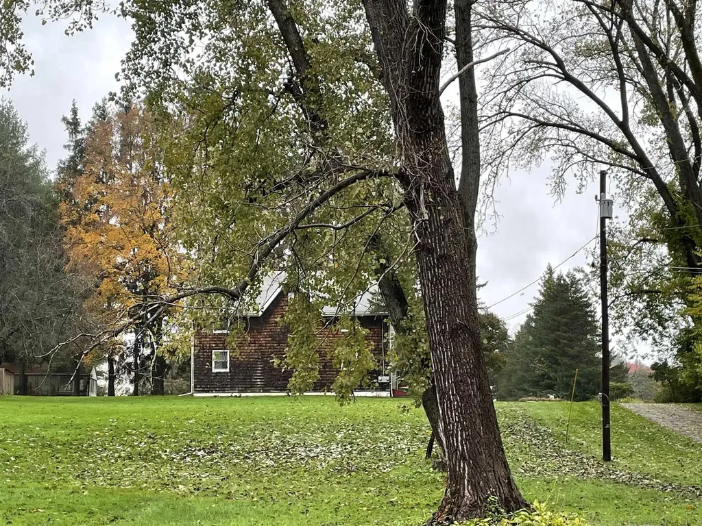1043 Route 216 Poughquag NY 12570