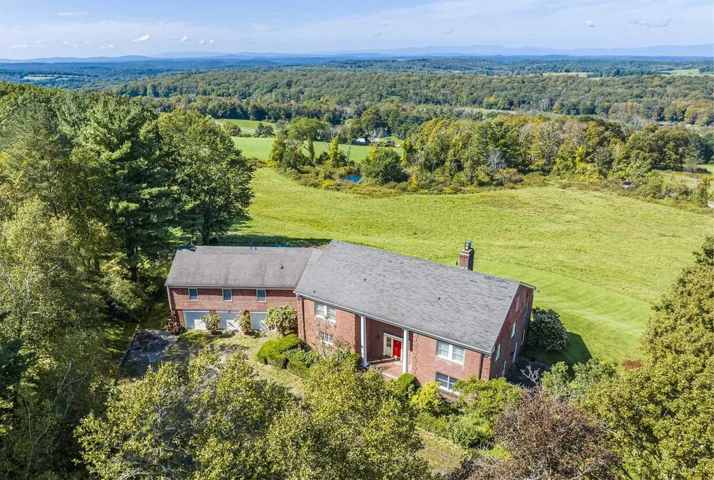 829 Tower Hill Road Millbrook NY 12545