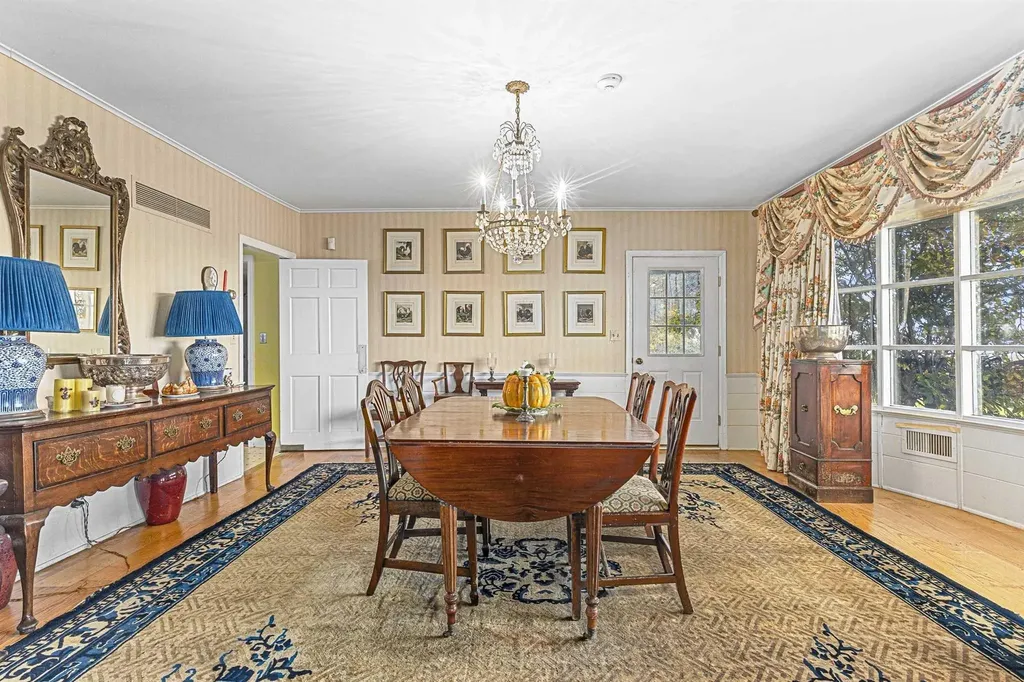 829 Tower Hill Road Millbrook NY 12545