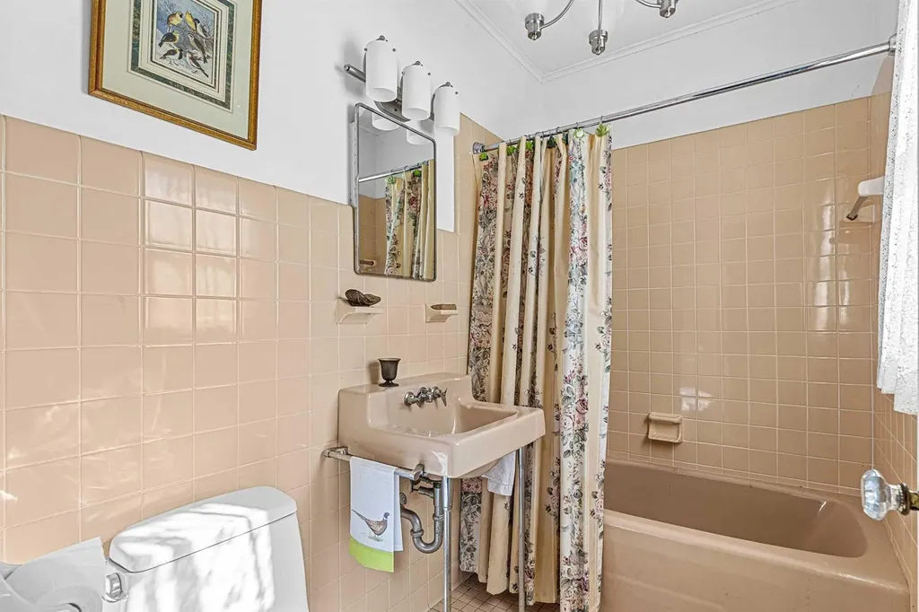 829 Tower Hill Road Millbrook NY 12545