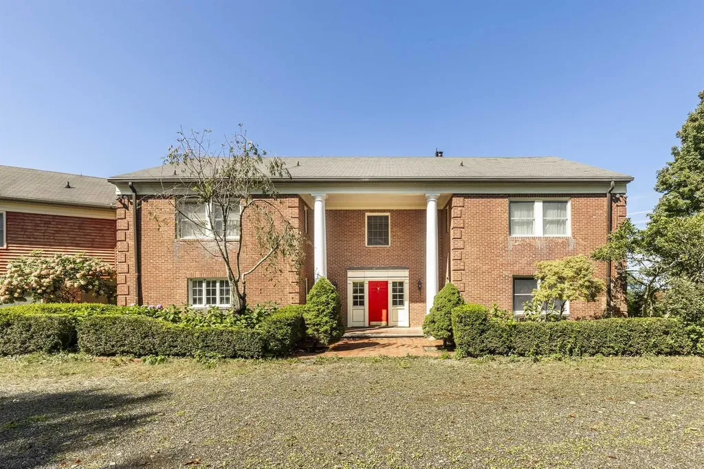 829 Tower Hill Road Millbrook NY 12545