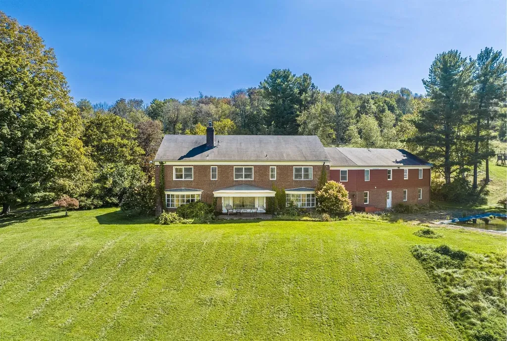 829 Tower Hill Road Millbrook NY 12545