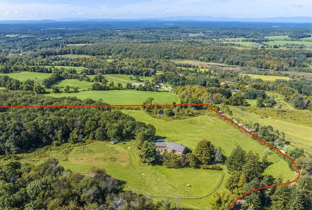 829 Tower Hill Road Millbrook NY 12545