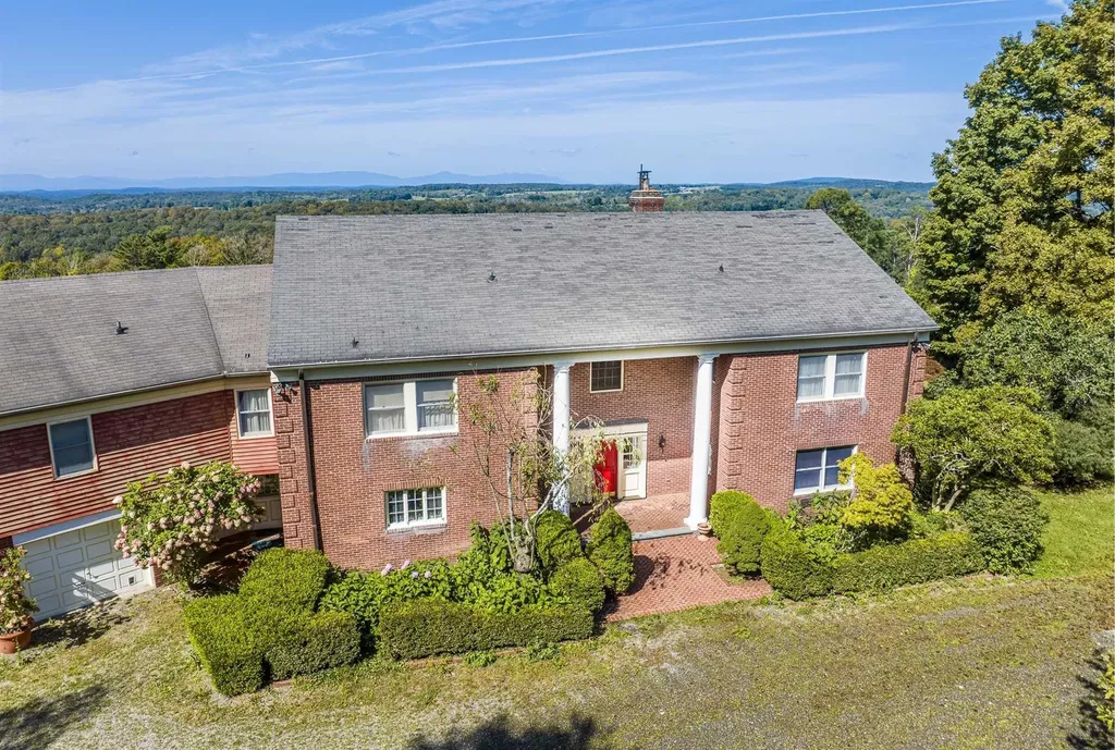 829 Tower Hill Road Millbrook NY 12545