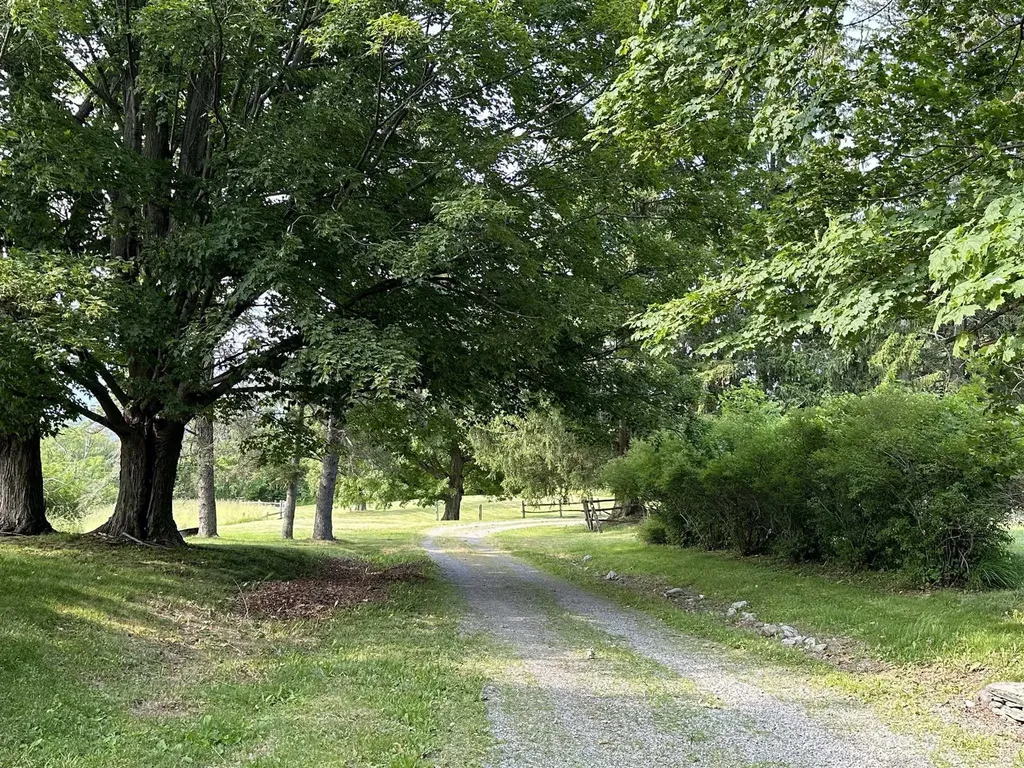 829 Tower Hill Road Millbrook NY 12545