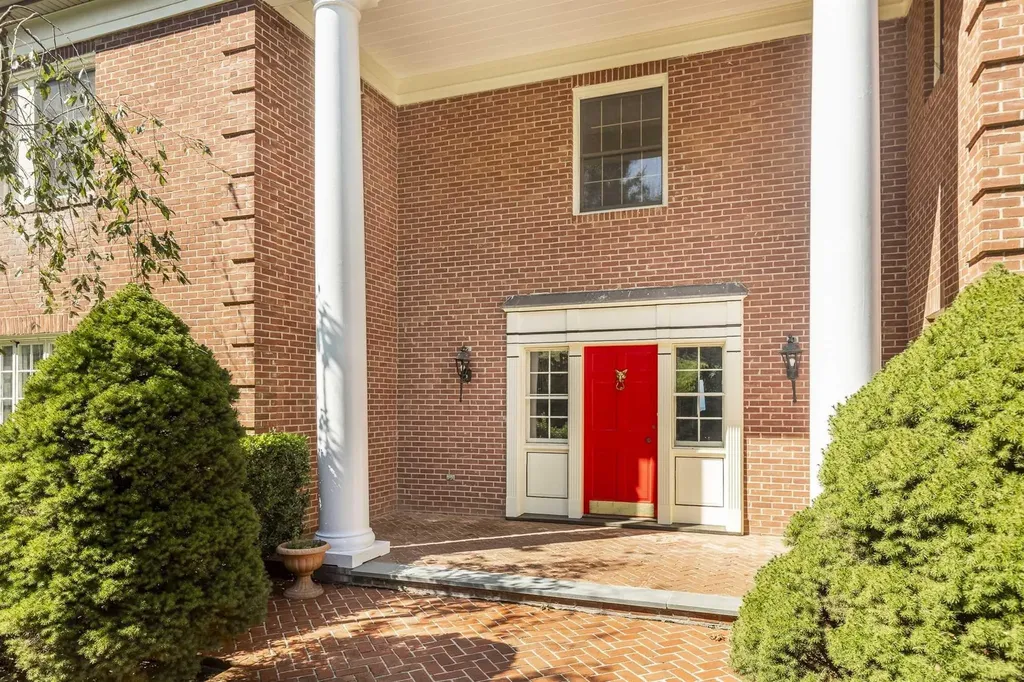 829 Tower Hill Road Millbrook NY 12545