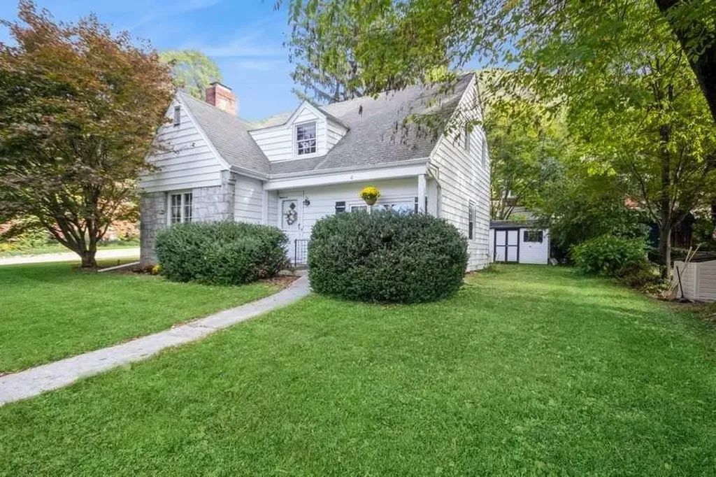 4 Jefferson Avenue Beacon NY 12508