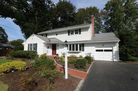 16 Gilbert Drive Hyde Park NY 12538
