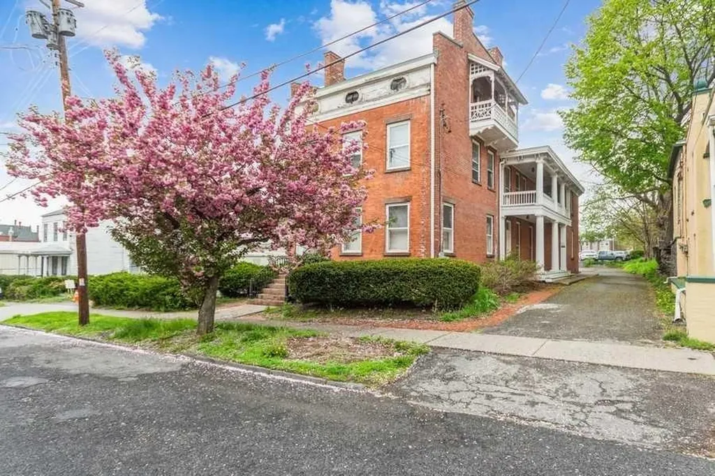 55 Noxon Street Poughkeepsie NY 12601