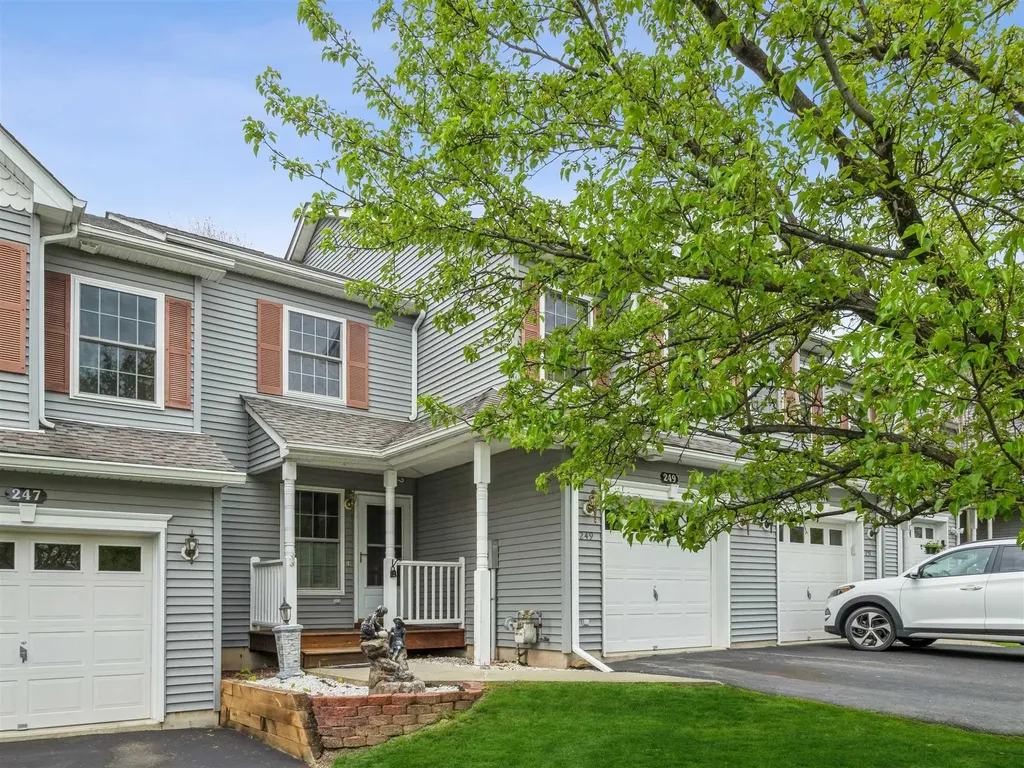 249 Pinebrook Drive Hyde Park NY 12538