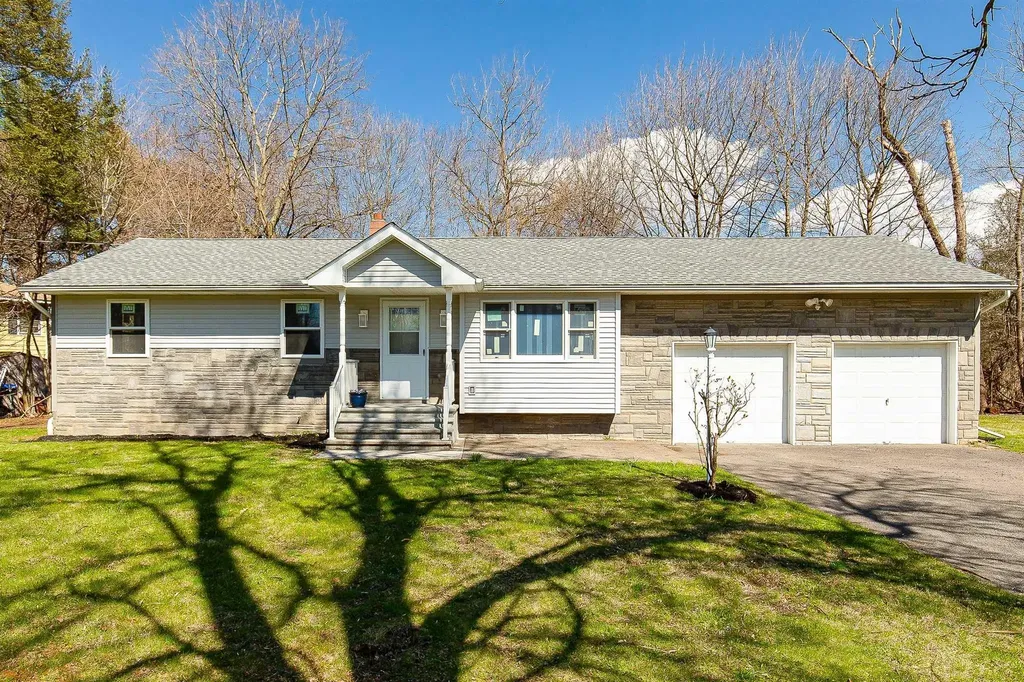 2 Cambridge Drive Red Hook NY 12571