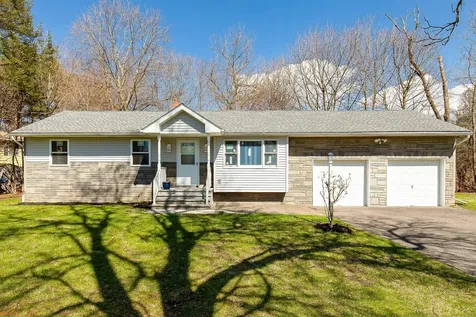 2 Cambridge Drive Red Hook NY 12571