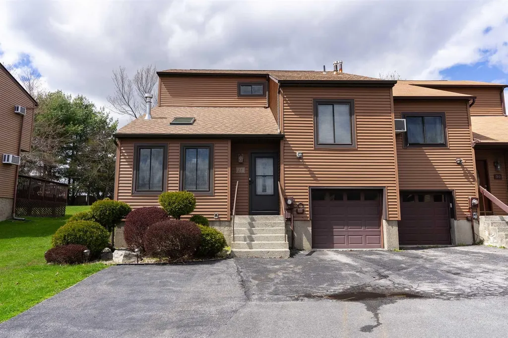 28 Walnut Court Fishkill NY 12524