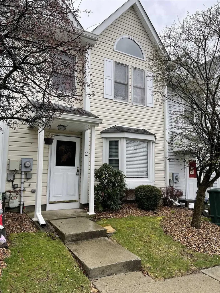 2 Mews Court Fishkill NY 12524