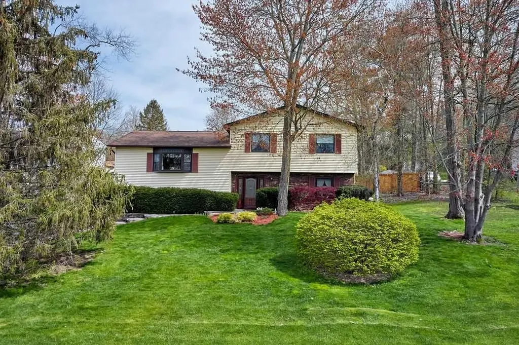 6 Glenwood Road Poughkeepsie NY 12603